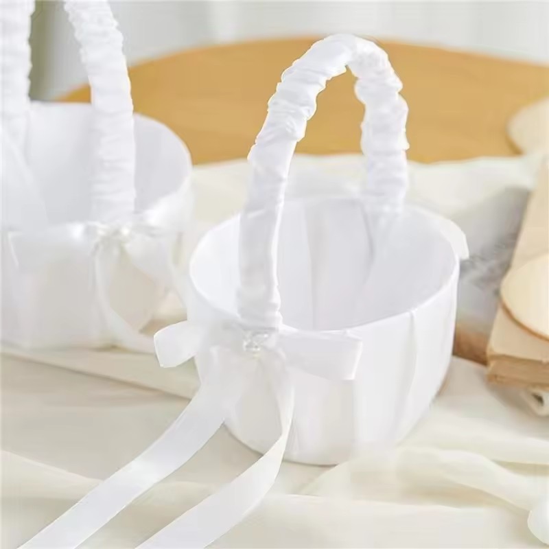 웨딩 화이트 새틴 리본 꽃바구니 진주 손잡이 꽃바구니  - Wedding Hampers 리뷰 및 가격